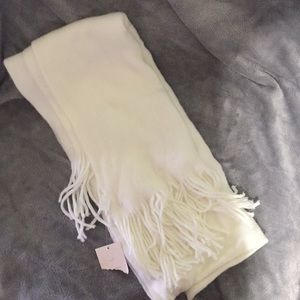 Creamy White Soft Fringe Scarf